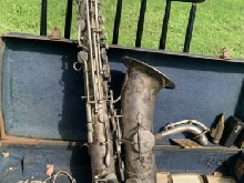 Saxophone Alto Lewin Bros